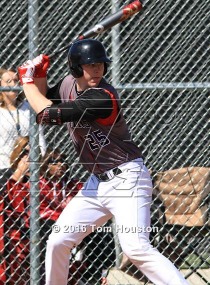 Thumbnail 2 in Glendora vs. Upland photogallery.