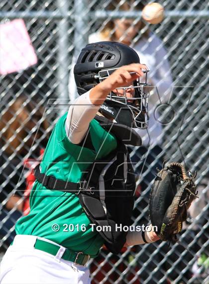Thumbnail 2 in Glendora vs. Upland photogallery.