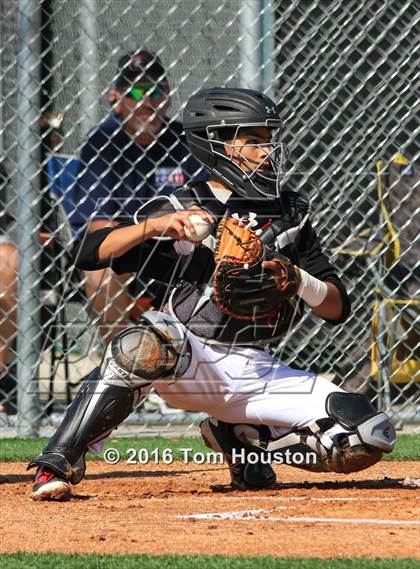 Thumbnail 3 in Glendora vs. Upland photogallery.