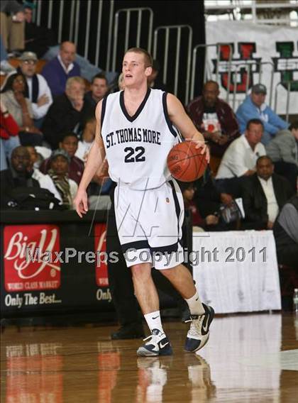 Thumbnail 3 in Hargrave Military Academy vs St. Thomas More (Spalding Hoophall Classic) photogallery.