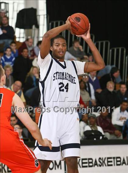 Thumbnail 3 in Hargrave Military Academy vs St. Thomas More (Spalding Hoophall Classic) photogallery.