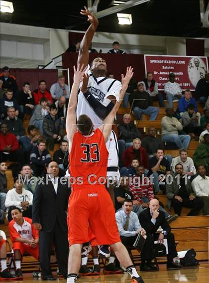 Thumbnail 2 in Hargrave Military Academy vs St. Thomas More (Spalding Hoophall Classic) photogallery.