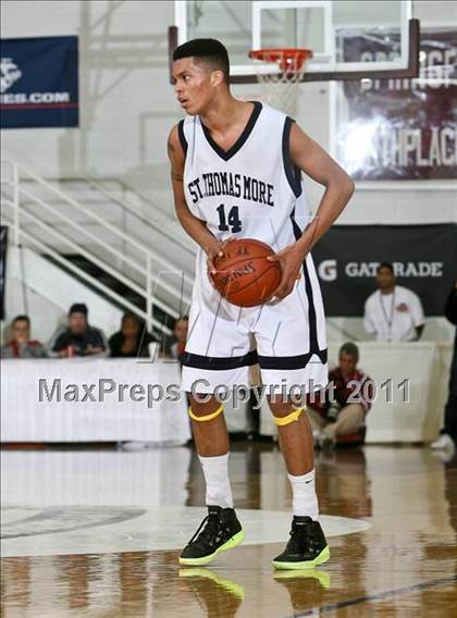 Thumbnail 2 in Hargrave Military Academy vs St. Thomas More (Spalding Hoophall Classic) photogallery.
