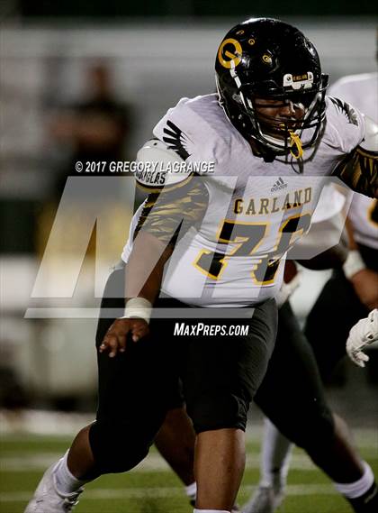 Thumbnail 3 in Garland vs Keller Central photogallery.