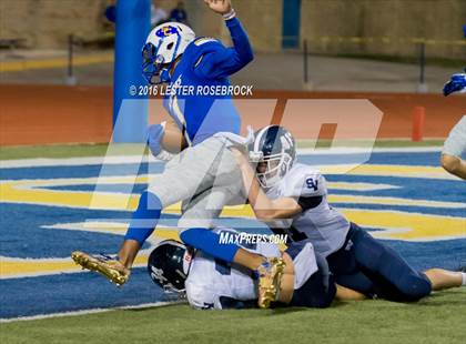Thumbnail 3 in Smithson Valley @ Clemens photogallery.