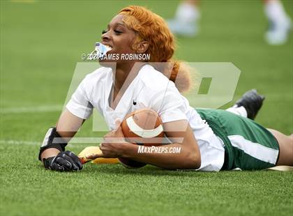 Thumbnail 2 in Fleming Island vs Chiles (Jaguars Preseason Classic) photogallery.