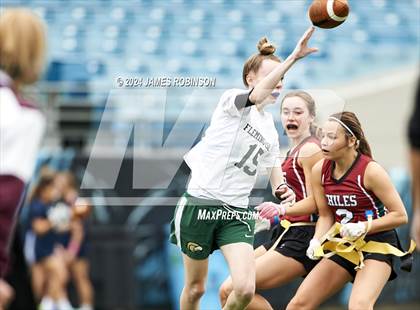 Thumbnail 3 in Fleming Island vs Chiles (Jaguars Preseason Classic) photogallery.