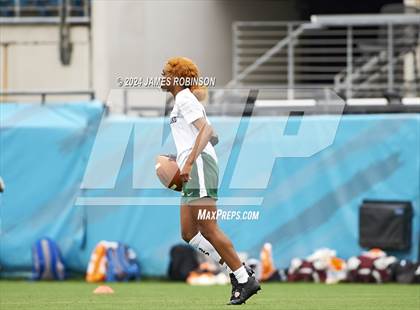Thumbnail 1 in Fleming Island vs Chiles (Jaguars Preseason Classic) photogallery.