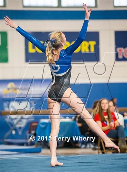 Thumbnail 3 in NYSPHSAA Championships 2015 photogallery.