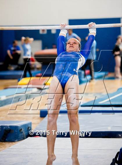 Thumbnail 1 in NYSPHSAA Championships 2015 photogallery.