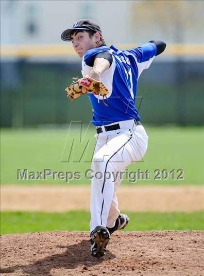 Thumbnail 3 in Lake Zurich @ McHenry photogallery.