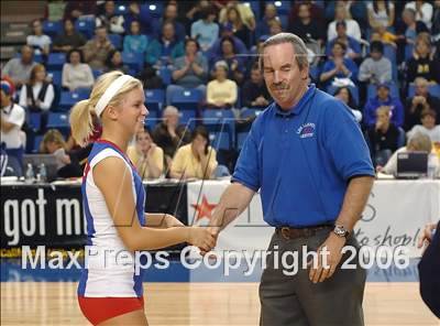 Thumbnail 1 in Los Alamitos vs. Foothill (State D1 Final) photogallery.