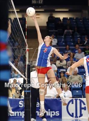 Thumbnail 3 in Los Alamitos vs. Foothill (State D1 Final) photogallery.