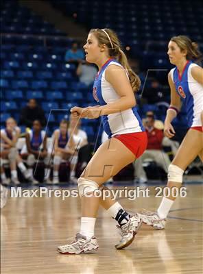 Thumbnail 2 in Los Alamitos vs. Foothill (State D1 Final) photogallery.