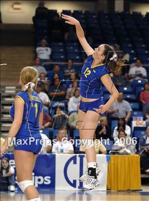 Thumbnail 1 in Los Alamitos vs. Foothill (State D1 Final) photogallery.