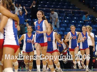 Thumbnail 1 in Los Alamitos vs. Foothill (State D1 Final) photogallery.