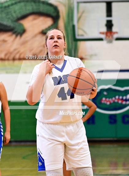 Thumbnail 2 in Needles vs Basic (Gator Winter Classic) photogallery.