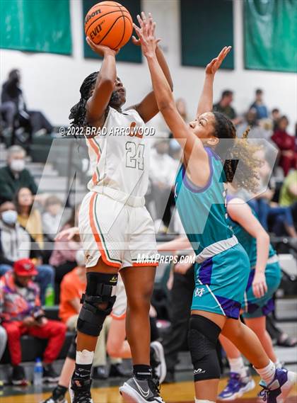 Thumbnail 3 in Cox Mill vs East Lincoln (East Lincoln Winter Jam) photogallery.
