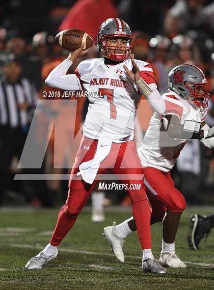 Thumbnail 1 in Walnut Ridge @ Washington (OHSAA D2 Regional Quarterfinal) photogallery.