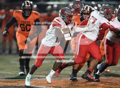 Thumbnail 2 in Walnut Ridge @ Washington (OHSAA D2 Regional Quarterfinal) photogallery.