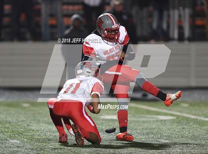 Thumbnail 1 in Walnut Ridge @ Washington (OHSAA D2 Regional Quarterfinal) photogallery.