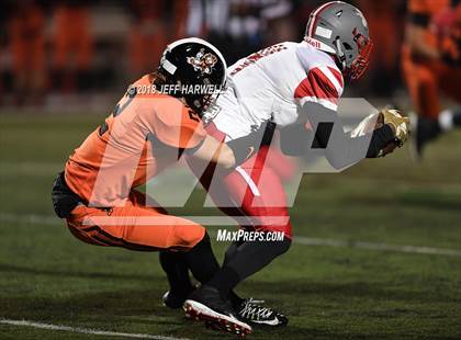 Thumbnail 3 in Walnut Ridge @ Washington (OHSAA D2 Regional Quarterfinal) photogallery.