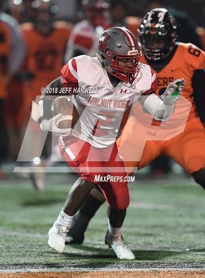 Thumbnail 2 in Walnut Ridge @ Washington (OHSAA D2 Regional Quarterfinal) photogallery.
