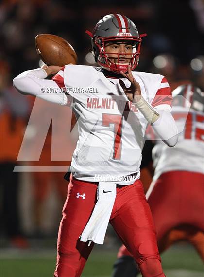 Thumbnail 2 in Walnut Ridge @ Washington (OHSAA D2 Regional Quarterfinal) photogallery.