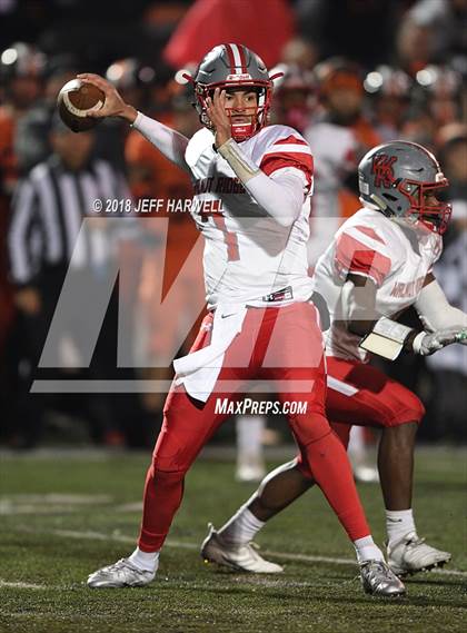 Thumbnail 2 in Walnut Ridge @ Washington (OHSAA D2 Regional Quarterfinal) photogallery.