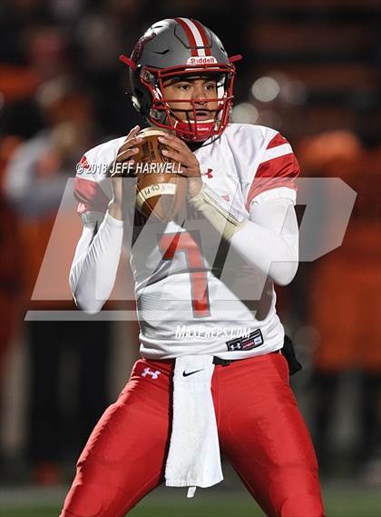 Thumbnail 3 in Walnut Ridge @ Washington (OHSAA D2 Regional Quarterfinal) photogallery.