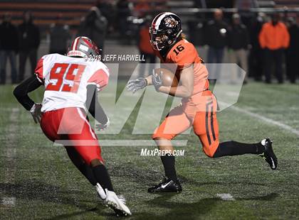 Thumbnail 1 in Walnut Ridge @ Washington (OHSAA D2 Regional Quarterfinal) photogallery.
