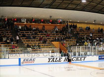Thumbnail 1 in Glastonbury vs Hamden (CIAC Division I Final) photogallery.