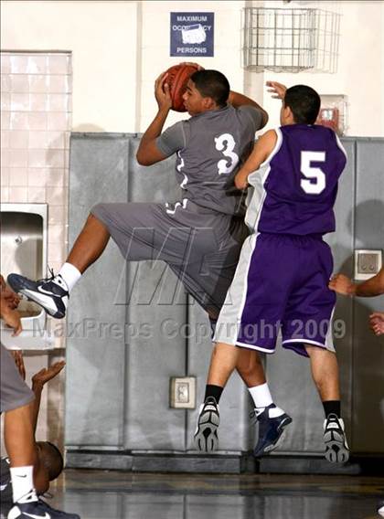 Thumbnail 1 in Manual Arts vs. Community Charter (Lynwood Christmas Challenge) photogallery.