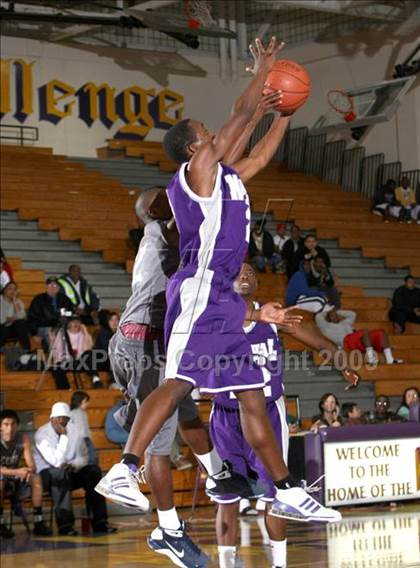 Thumbnail 1 in Manual Arts vs. Community Charter (Lynwood Christmas Challenge) photogallery.