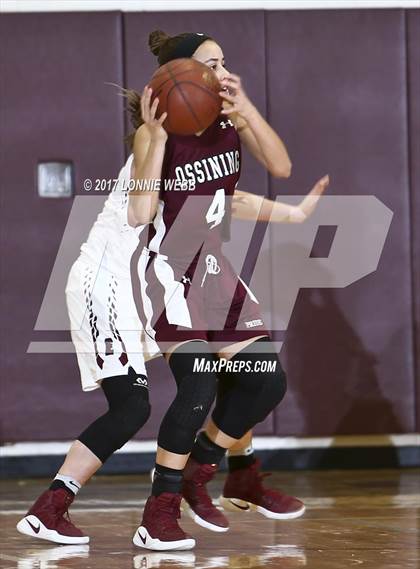 Thumbnail 1 in Ossining vs Elmira (NYPHSAA Class AA Regional Final) photogallery.