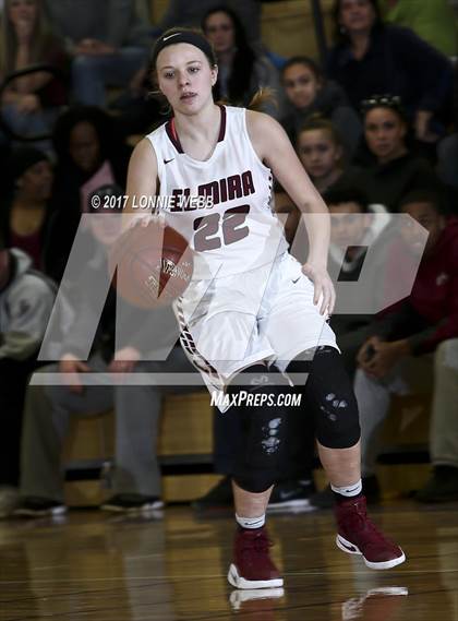 Thumbnail 2 in Ossining vs Elmira (NYPHSAA Class AA Regional Final) photogallery.