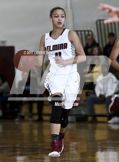 Thumbnail 3 in Ossining vs Elmira (NYPHSAA Class AA Regional Final) photogallery.