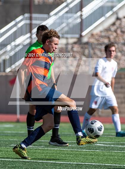 Thumbnail 2 in Regis Jesuit vs Legend photogallery.