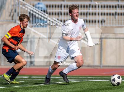 Thumbnail 1 in Regis Jesuit vs Legend photogallery.