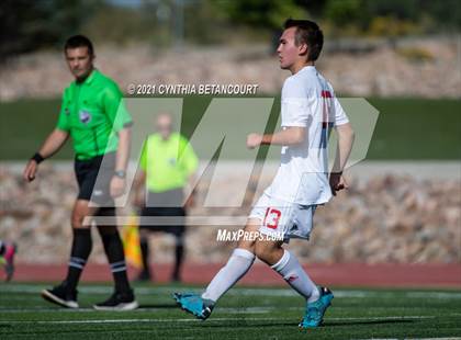 Thumbnail 3 in Regis Jesuit vs Legend photogallery.