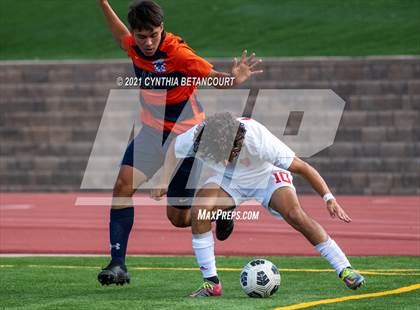 Thumbnail 3 in Regis Jesuit vs Legend photogallery.