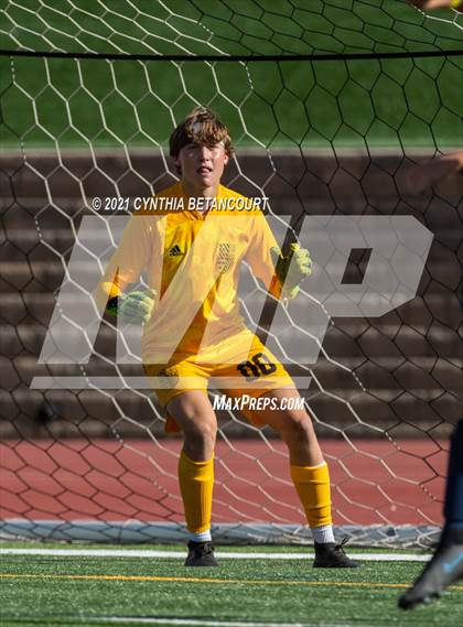 Thumbnail 2 in Regis Jesuit vs Legend photogallery.