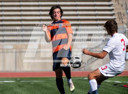 Thumbnail 2 in Regis Jesuit vs Legend photogallery.