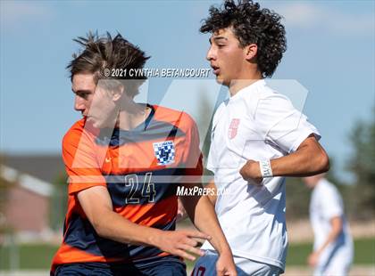 Thumbnail 3 in Regis Jesuit vs Legend photogallery.