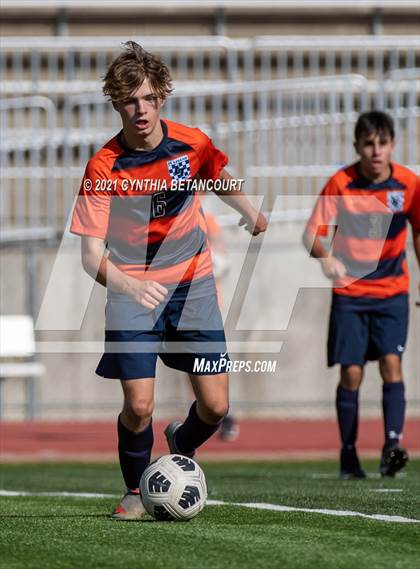 Thumbnail 2 in Regis Jesuit vs Legend photogallery.