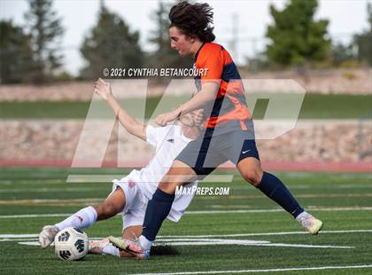 Thumbnail 2 in Regis Jesuit vs Legend photogallery.