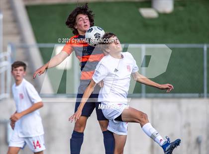 Thumbnail 3 in Regis Jesuit vs Legend photogallery.