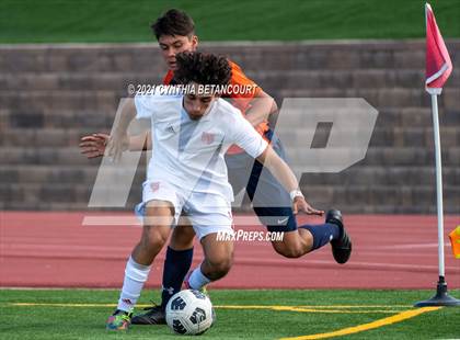 Thumbnail 2 in Regis Jesuit vs Legend photogallery.
