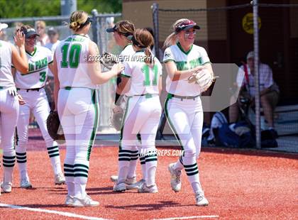 Thumbnail 3 in Iowa Park vs Argyle (UIL 4A Region I Regional Final) photogallery.