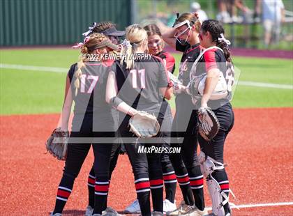 Thumbnail 3 in Iowa Park vs Argyle (UIL 4A Region I Regional Final) photogallery.